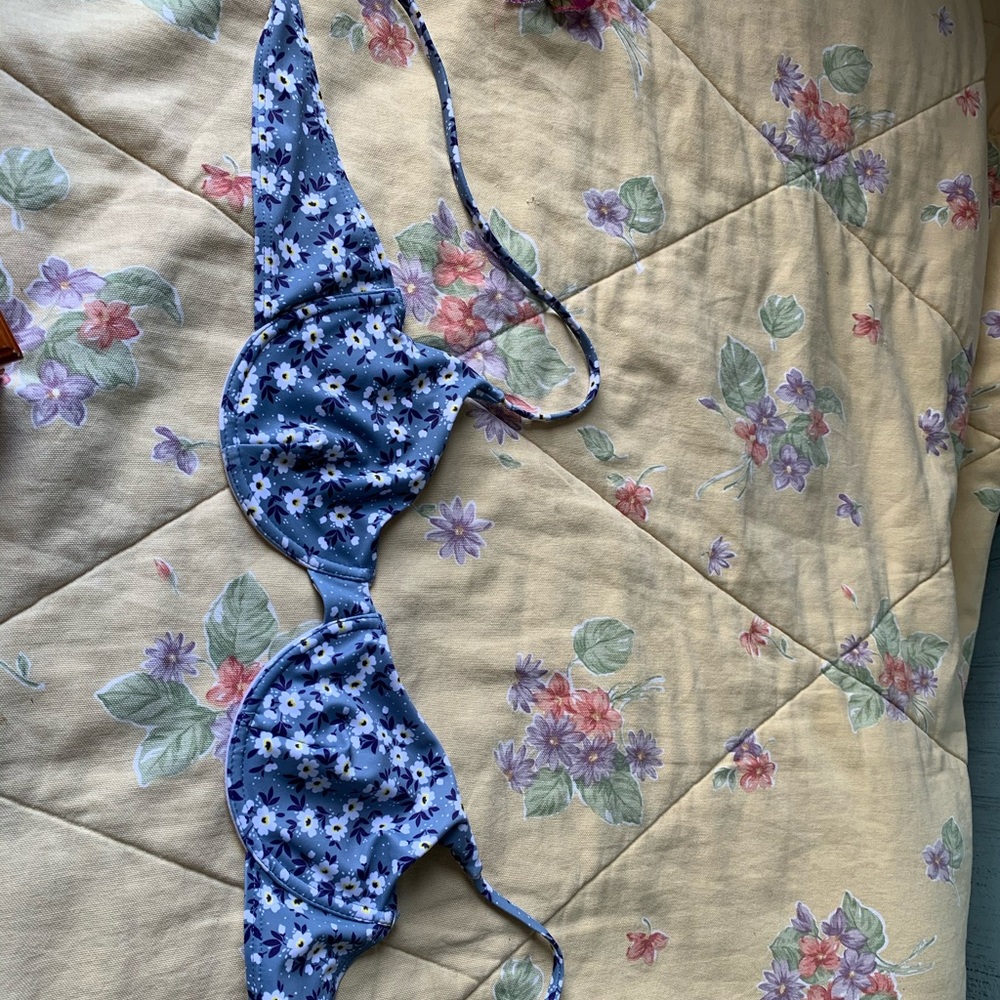Floral bikini top